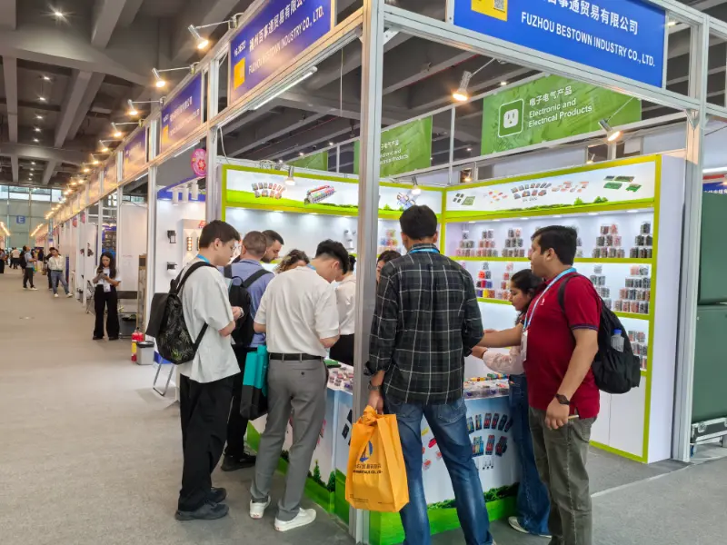 Yueqing Taer Electric demonstreert geavanceerde bedradingsoplossingen tijdens Canton Fair Phase 1 april 2026